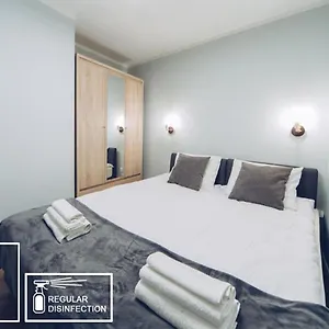 M7 Main Square With Free Parking Friends Escape Appartement